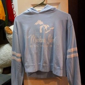 Mackinac Island blue cropped long-sleeved hoodie